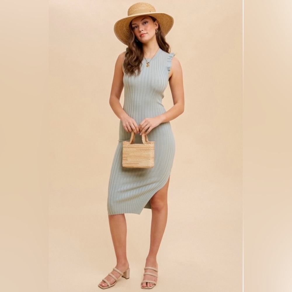 #H65 NEW!๐ Hem & Thread ribbed sweated Midi Dress - Picture 1 of 3